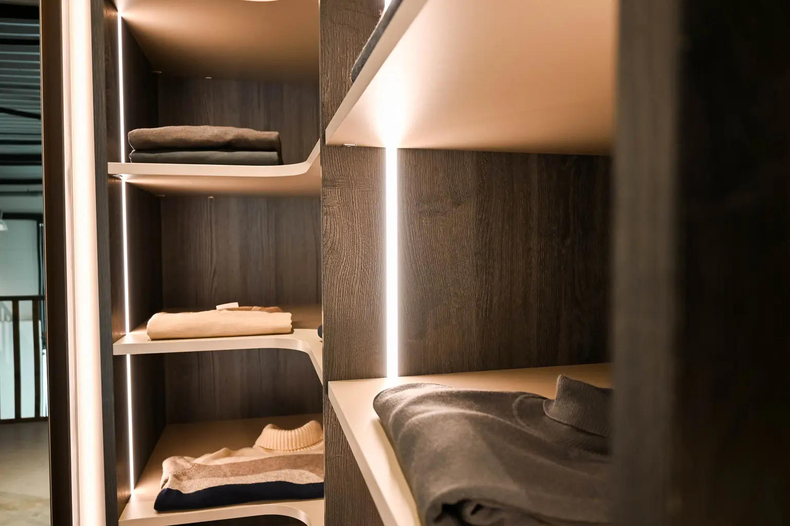 LED-Verlichting in walk-in-closets