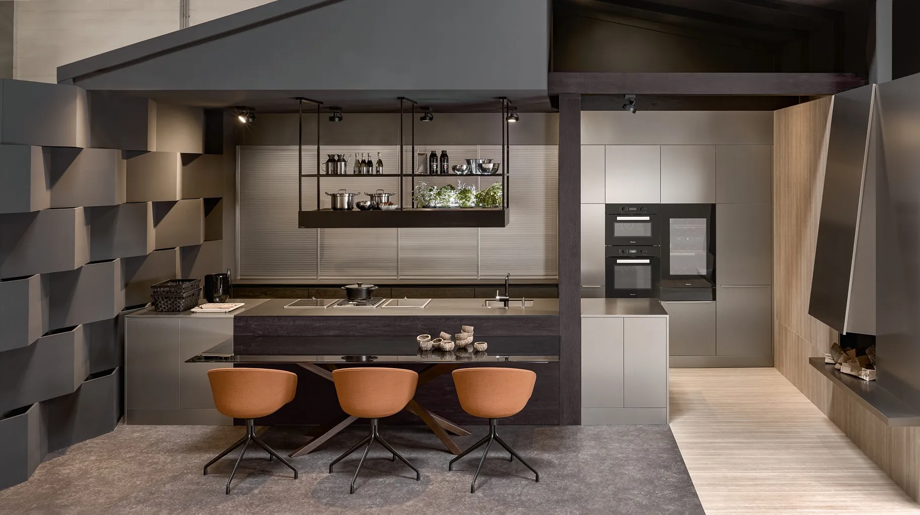 Grijze luxe keuken van KH Systemmöbel