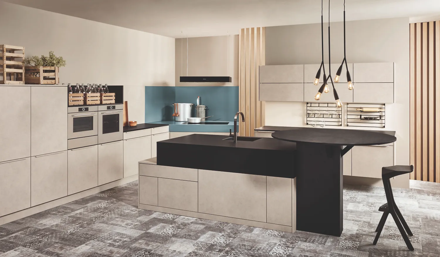 Lichte betonlook keuken van KH Systemmöbel