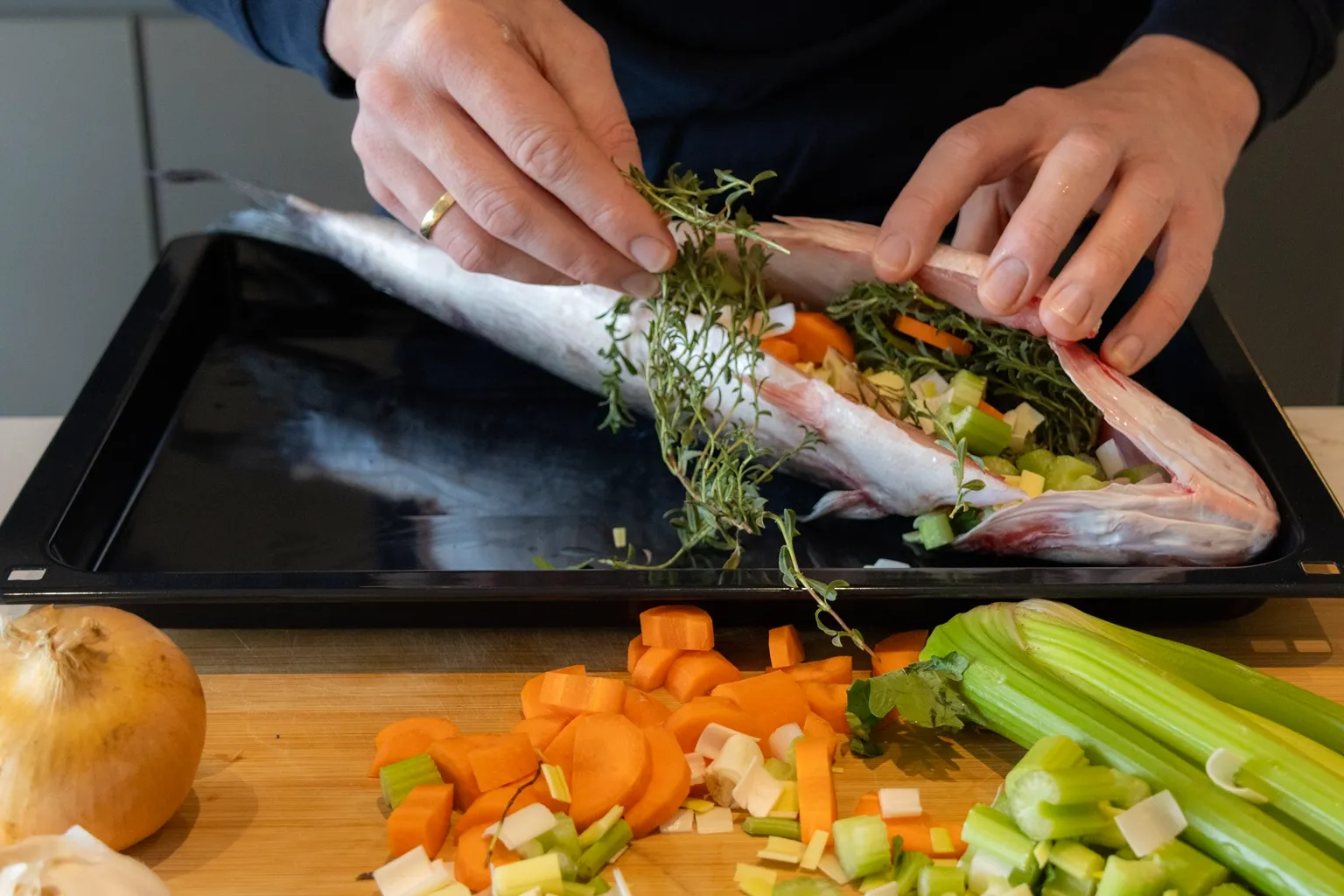 Zeebaars in zoutkorst voor kerst